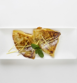 Caramelised crepe with apple